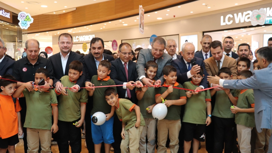 KAHRAMAN ŞEHİR BİLİMLE ŞENLENDİ